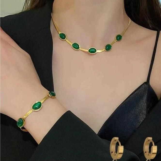 Oval Green Crystal Pendant Necklace Set With Bracelet